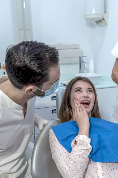 Best Urgent Tooth Repair  in Cottage Grove, MN